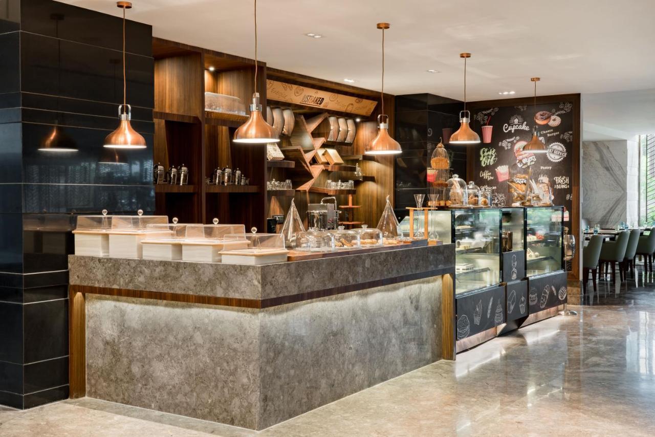 Radisson Bhopal Hotel Ngoại thất bức ảnh