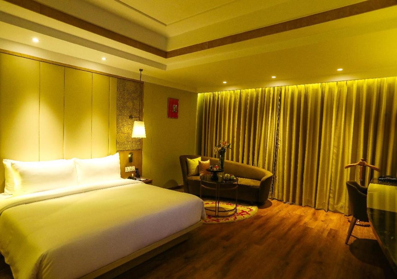 Radisson Bhopal Hotel Ngoại thất bức ảnh