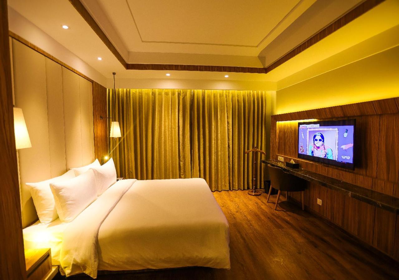 Radisson Bhopal Hotel Ngoại thất bức ảnh