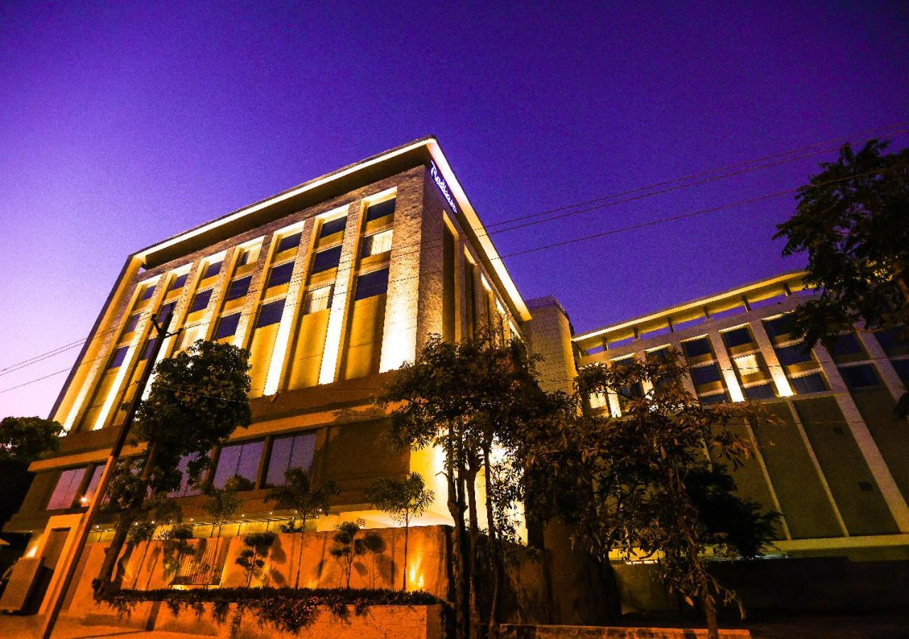 Radisson Bhopal Hotel Ngoại thất bức ảnh