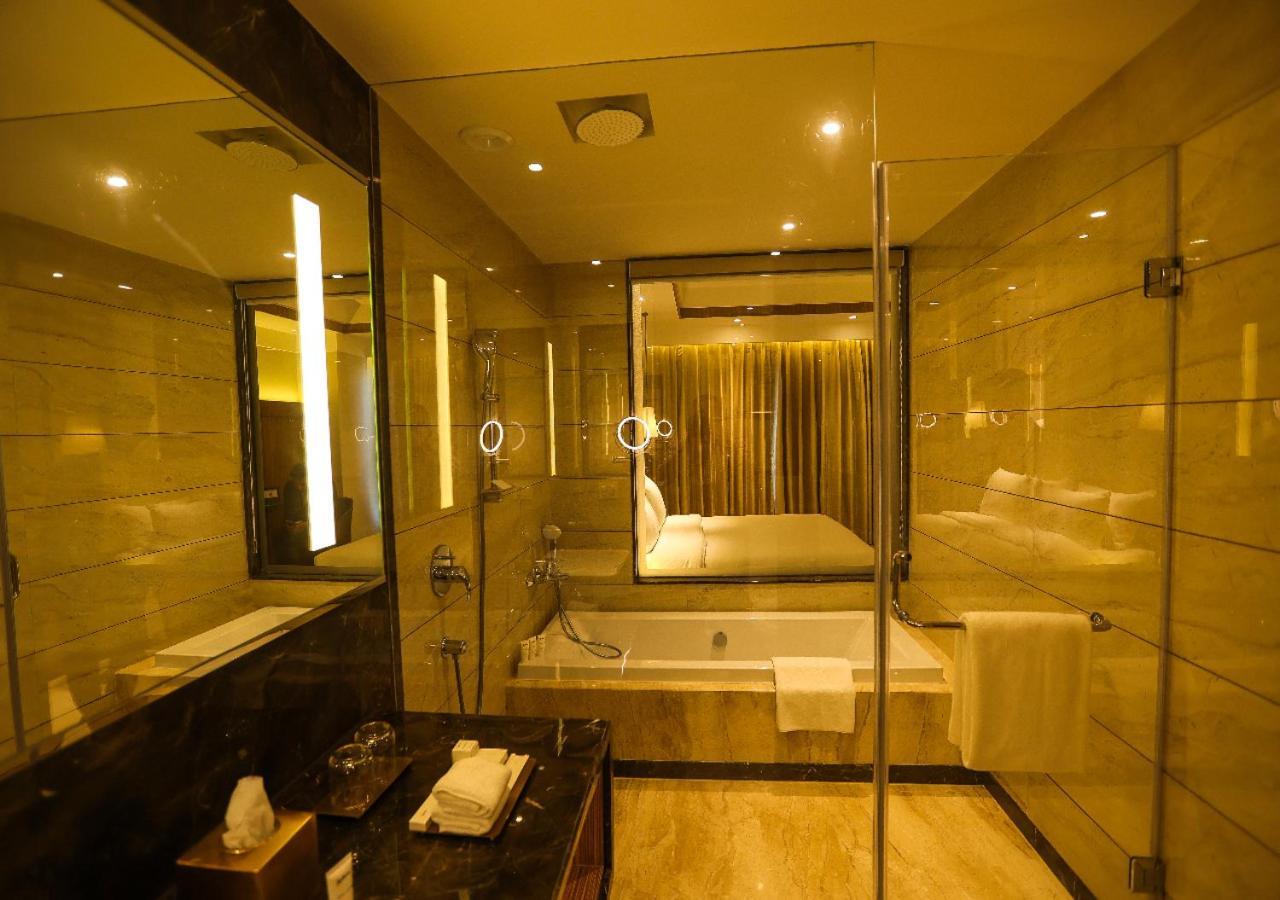 Radisson Bhopal Hotel Ngoại thất bức ảnh