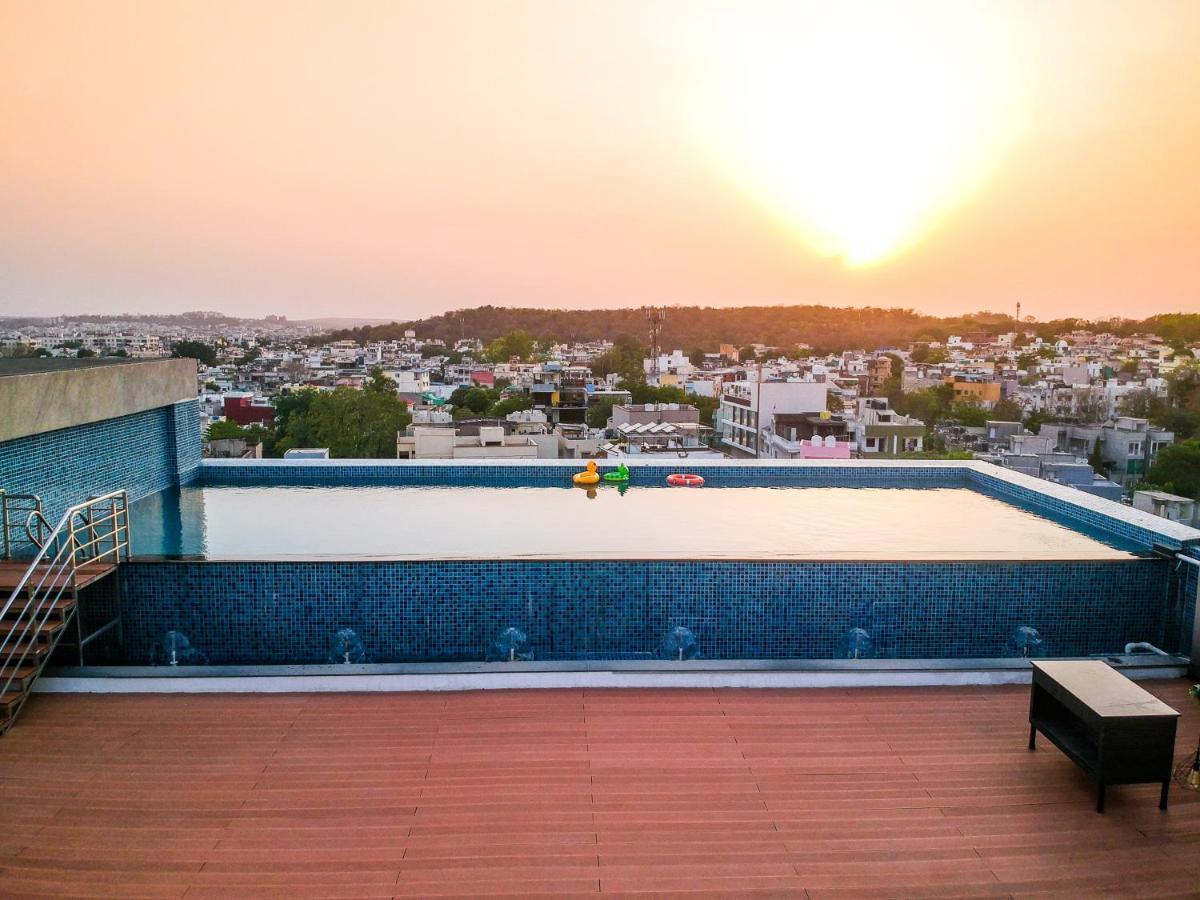 Radisson Bhopal Hotel Ngoại thất bức ảnh